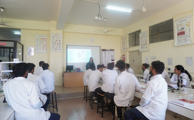 Digital Pharmacy Laboratory